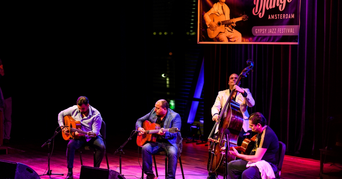 FAMILY CONCERT: TIM KLIPHUIS TRIO — Django Amsterdam, Amsterdam
