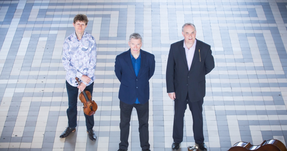 Tim Kliphuis Trio |  Hot Club International — Bimhuis, Amsterdam